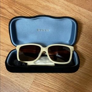 Women’s Gucci sunglasses